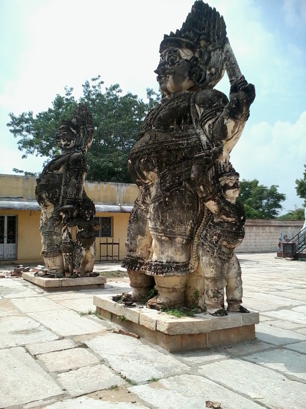 வல்லடிகாரர் கோவில் 